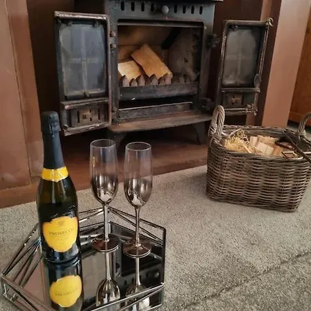 Cosy Kiln With Log Burner