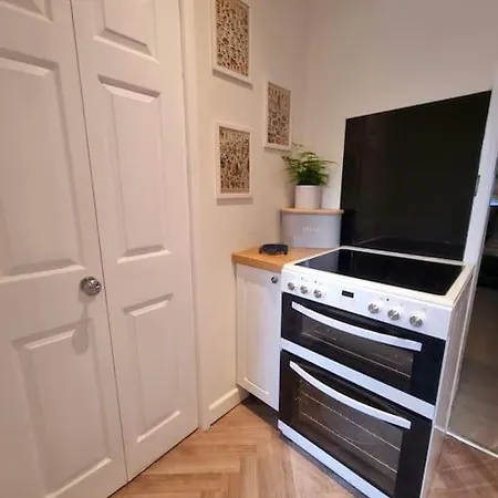 Cosy Kiln With Log Burner *