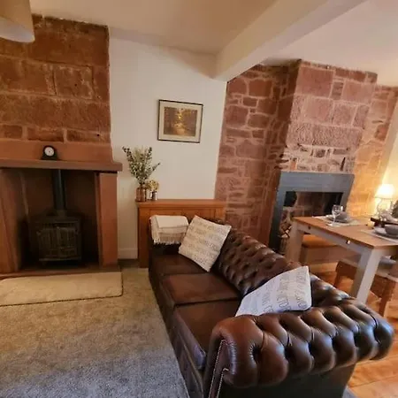 Σπίτι διακοπών Cosy Kiln With Log Burner
